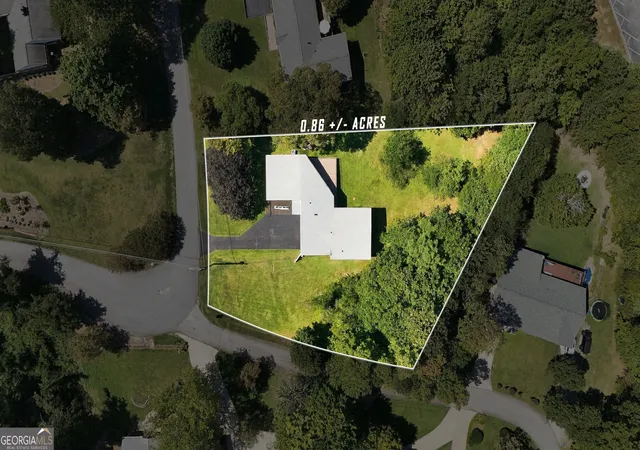 Photo 2 of Single family home for sale at 199 Sunrise Cir, Cornelia, GA 30531 | MLS# 10846726 | Listing updated on 2026-09-30