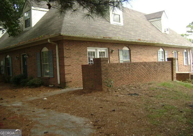 Photo 2 of Townhouse for sale at 934 Park Pl Ne, Conyers, GA 30012 | MLS# 10844948 | Listing updated on 2026-09-30