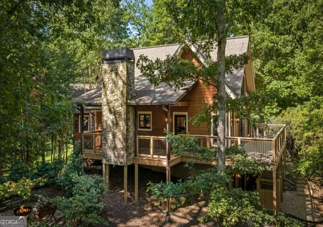 Photo 3 of Single family home for sale at 2634 Mountain Tops Rd, Blue Ridge, GA 30513 | MLS# 10840024 | Listing updated on 2026-09-20
