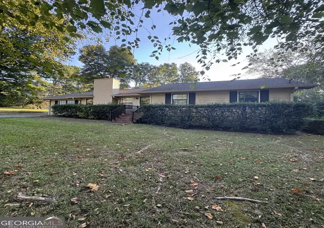 Photo 1 of Sale Pending at 601 Ramblewood Pl, Dalton, GA 30721 | MLS# 10844505 | Listing updated on 2026-09-11