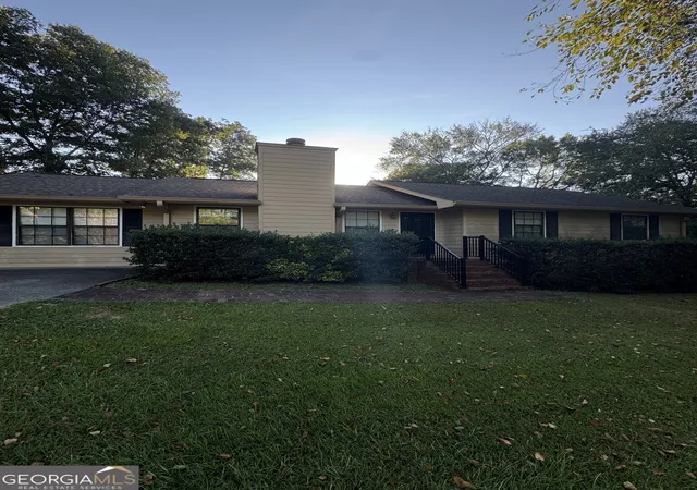 Photo 3 of Sale Pending at 601 Ramblewood Pl, Dalton, GA 30721 | MLS# 10844505 | Listing updated on 2026-09-11