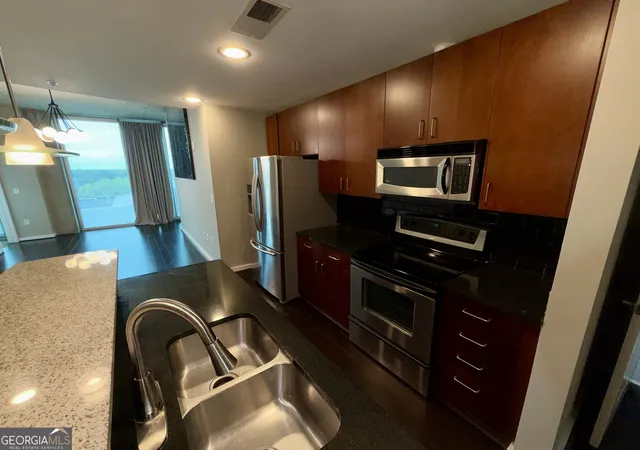 Listing Photo 1 - Condo for sale in building located at 361 17Th St Nw, Atlanta, GA 30363 - Unit #816