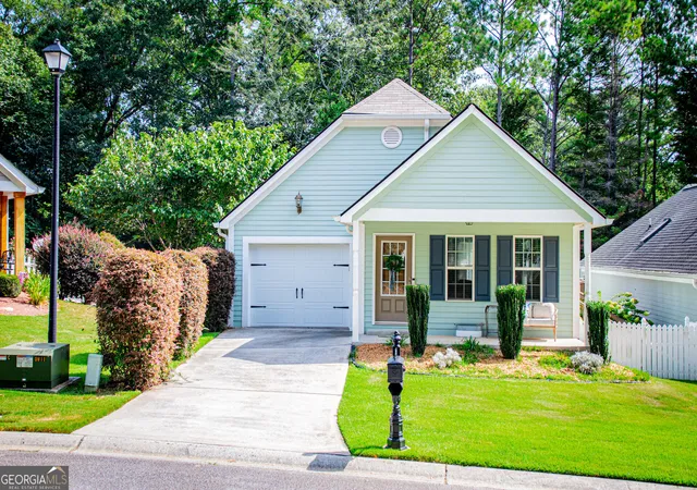 Photo 2 of Sale Pending at 249 Katherine Ct, Carrollton, GA 30117 | MLS# 10845086 | Listing updated on 2026-09-14