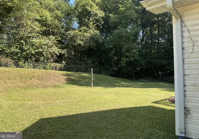Photo 3 of Single family home for sale at 101 S Azalea Dr, Lafayette, GA 30728 | MLS# 10842232 | Listing updated on 2026-09-22