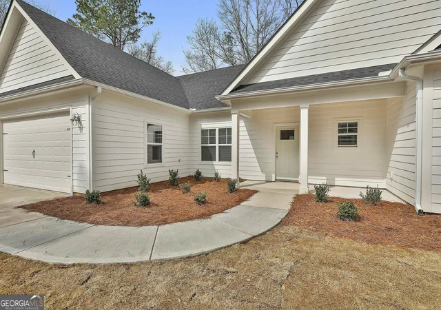 Photo 2 of Single family home for sale at 10941 Woodbury Hwy, Greenville, GA 30222 | MLS# 10847043 | Listing updated on 2026-09-30