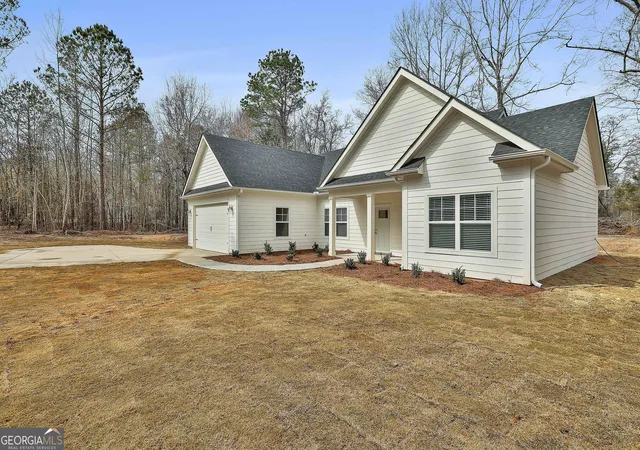 Photo 3 of Single family home for sale at 10941 Woodbury Hwy, Greenville, GA 30222 | MLS# 10847043 | Listing updated on 2026-09-30