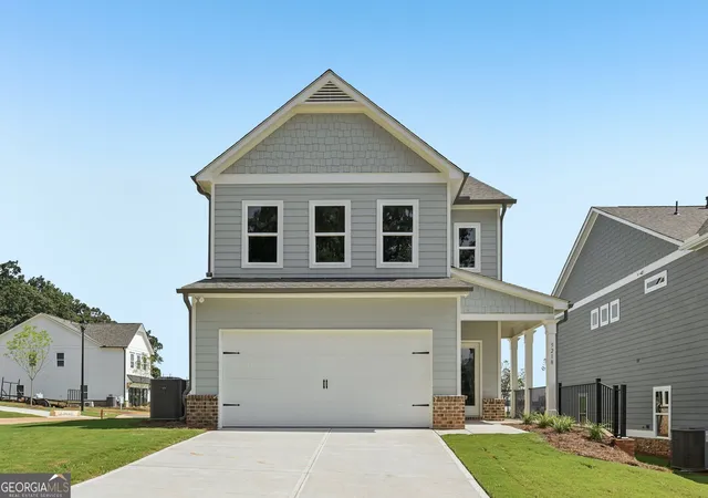 Photo 2 of Single family home for sale at 5218 Trace View Dr, Flowery Branch, GA 30542 | MLS# 10833452 | Listing updated on 2026-09-05