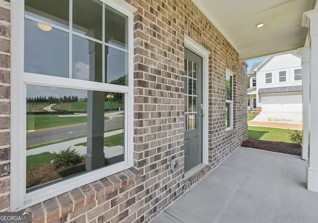 Photo 3 of Single family home for sale at 5218 Trace View Dr, Flowery Branch, GA 30542 | MLS# 10833452 | Listing updated on 2026-09-05