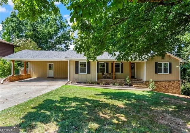 Photo 1 of Single family home for sale at 4941 Bedell Rd Ne, Roswell, GA 30075 | MLS# 10850699 | Listing updated on 2026-10-06