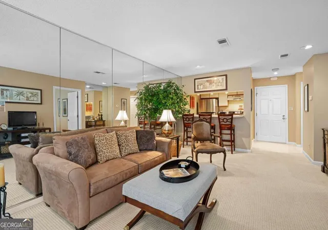 Photo 4 of Condo for sale at 244 13Th St Ne #107, Atlanta, GA 30309 | MLS# 10793181 | Listing updated on 2026-09-21
