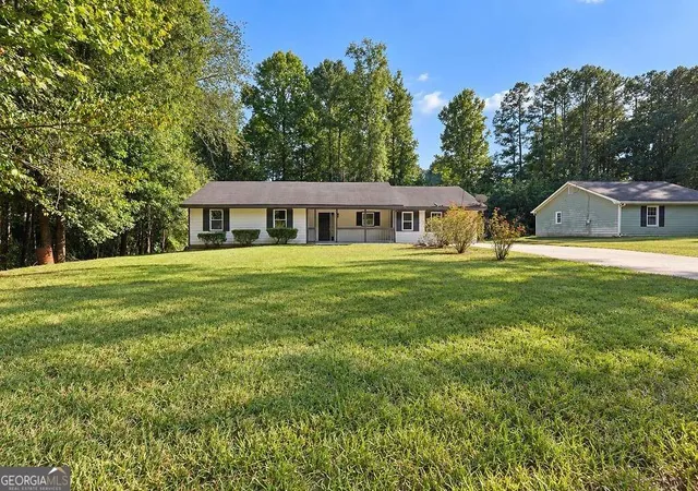 Photo 1 of Single family home for sale at 190 Mountain View Cir, Covington, GA 30016 | MLS# 10850171 | Listing updated on 2026-09-22