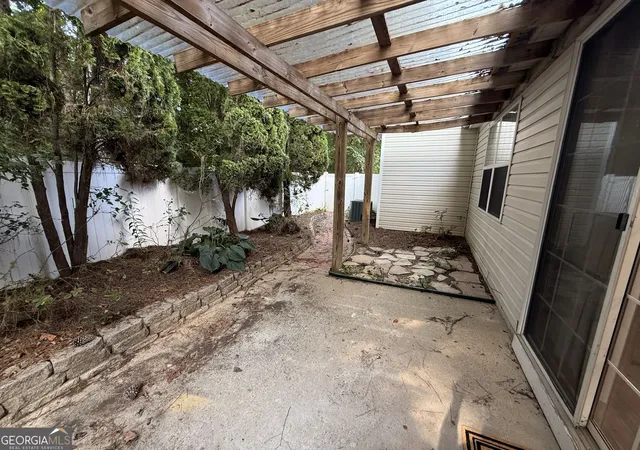 Photo 4 of Single family home for sale at 345 Windcroft Cir NW, Acworth, GA 30101 | MLS# 10850681 | Listing updated on 2026-10-06
