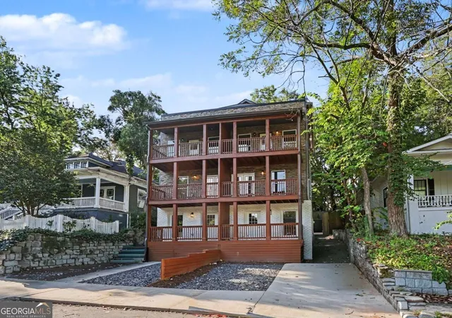 Photo 3 of Single family home for sale at 371 5th Street Ne, Atlanta, GA 30308 | MLS# 10847571 | Listing updated on 2026-09-17