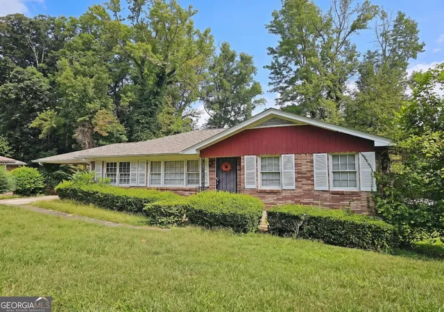 Photo 1 of Single family home for sale at 1940 Windsor Dr SW, Atlanta, GA 30311 | MLS# 10873004 | Listing updated on 2026-10-28