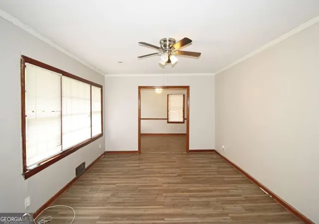 Photo 3 of Single family home for sale at 1940 Windsor Dr SW, Atlanta, GA 30311 | MLS# 10873004 | Listing updated on 2026-10-28