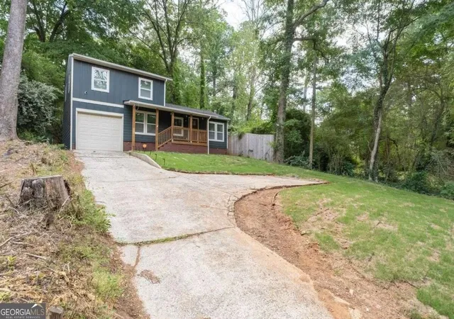 Photo 3 of Single family home for sale at 965 Houston Ml Rd NE, Atlanta, GA 30329 | MLS# 10855198 | Listing updated on 2026-10-25