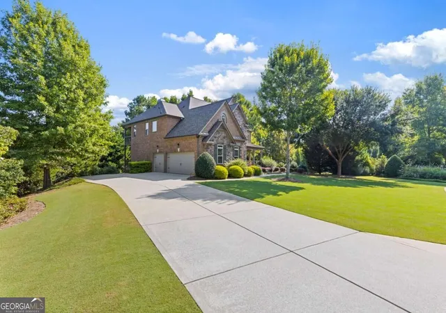 Photo 3 of Single family home for sale at 1856 Heritage Pass, Milton, GA 30004 | MLS# 10842266 | Listing updated on 2026-09-09