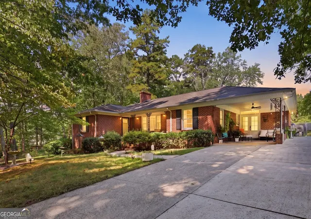 Photo 1 of Single family home for sale at 38 Furman St, Toccoa, GA 30577 | MLS# 10840756 | Listing updated on 2026-09-04