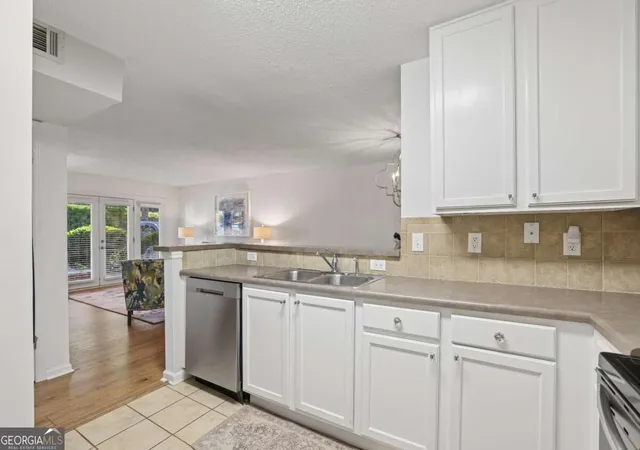 Photo 3 of Condo for sale at 3650 Ashford Dunwoody Rd NE #913, Brookhaven, GA 30319 | MLS# 10879428 | Listing updated on 2026-10-27