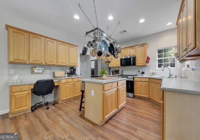 Photo 3 of Single family home for sale at 419 Highlands Loop, Woodstock, GA 30188 | MLS# 10843175 | Listing updated on 2026-09-10