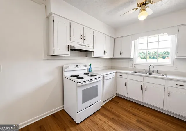 Photo 4 of Single family home for sale at 1529 S Davis Rd, Lagrange, GA 30241 | MLS# 10840421 | Listing updated on 2026-09-23