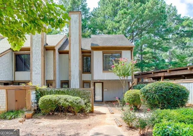 Photo 1 of Condo for sale at 27 Willowick Dr, Lithonia, GA 30038 | MLS# 10846602 | Listing updated on 2026-09-15