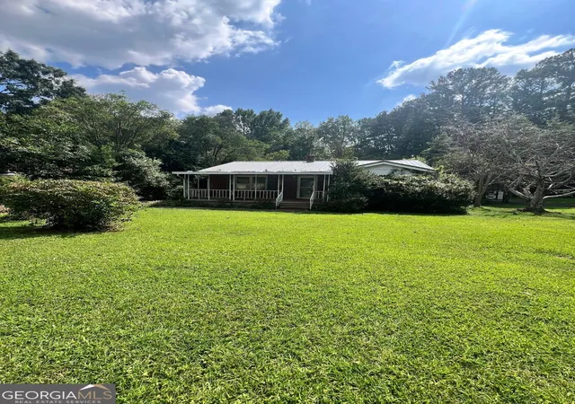 Photo 3 of Single family home for sale at 1026 Magbee Dr Se, Smyrna, GA 30080 | MLS# 10846633 | Listing updated on 2026-10-09