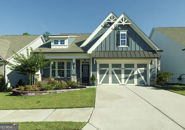 Photo 1 of Single family home for sale at 196 Hickory Blfs Pkwy, Canton, GA 30114 | MLS# 10838259 | Listing updated on 2026-09-24