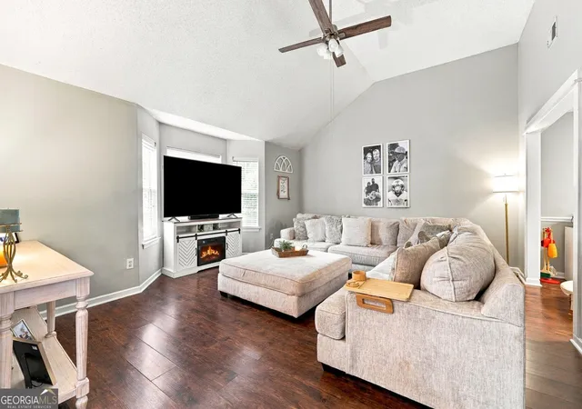 Photo 3 of Single family home for sale at 157 Hamilton Dr, Jefferson, GA 30549 | MLS# 10851928 | Listing updated on 2026-10-07