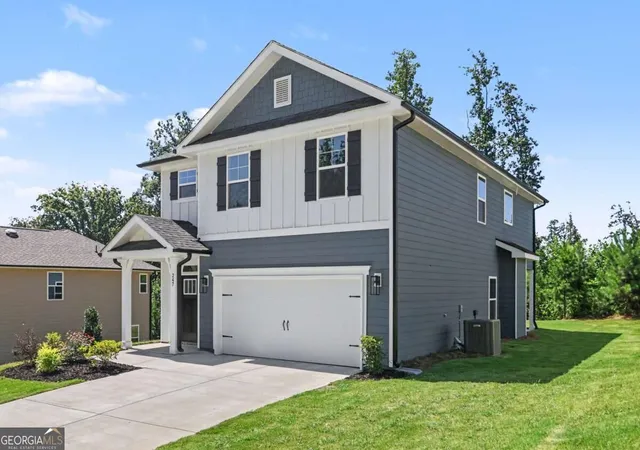 Photo 1 of Single family home for sale at 247 Thunder Valley, Dawsonville, GA 30534 | MLS# 10876591 | Listing updated on 2026-10-26