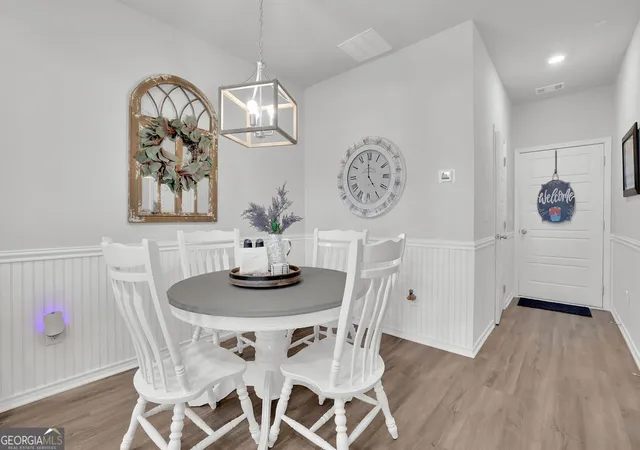 Listing Photo 1 - Condo for sale in building located at 2112 Prichard Park Dr, Kennesaw, GA 30144