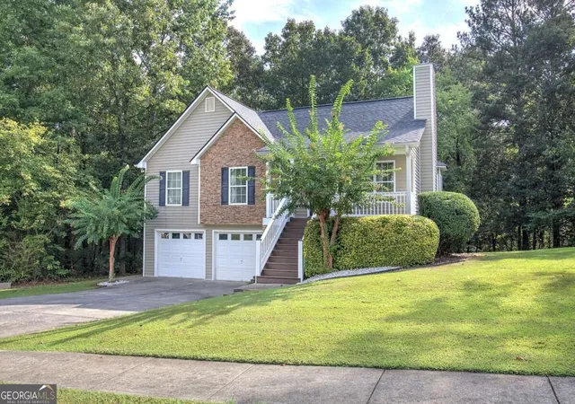 Photo 2 of Single family home for sale at 13 Knight Dr, Adairsville, GA 30103 | MLS# 10847915 | Listing updated on 2026-10-01