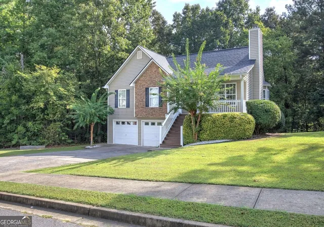 Photo 3 of Single family home for sale at 13 Knight Dr, Adairsville, GA 30103 | MLS# 10847915 | Listing updated on 2026-10-01