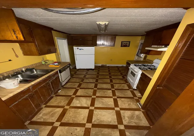 Photo 2 of Single family home for sale at 318 Sharman St, Thomaston, GA 30286 | MLS# 10845584 | Listing updated on 2026-09-27