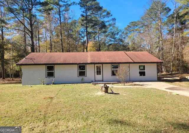 Photo 1 of Single family home for sale at 165 Moss Rd, Covington, GA 30016 | MLS# 10848322 | Listing updated on 2026-10-06