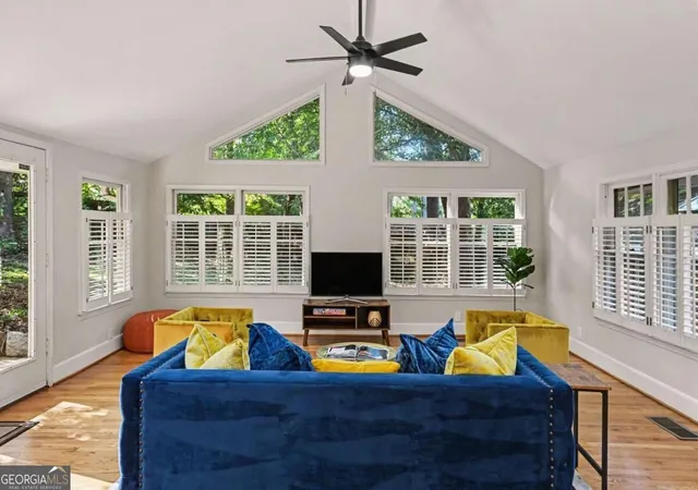 Photo 3 of Single family home for sale at 905 Homewood Ct, Decatur, GA 30033 | MLS# 10845158 | Listing updated on 2026-09-26