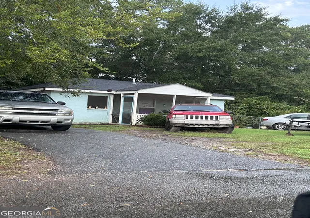 Photo 2 of Multi family home for sale at 173 Kathryn Rd, Griffin, GA 30223 | MLS# 10856970 | Listing updated on 2026-10-28