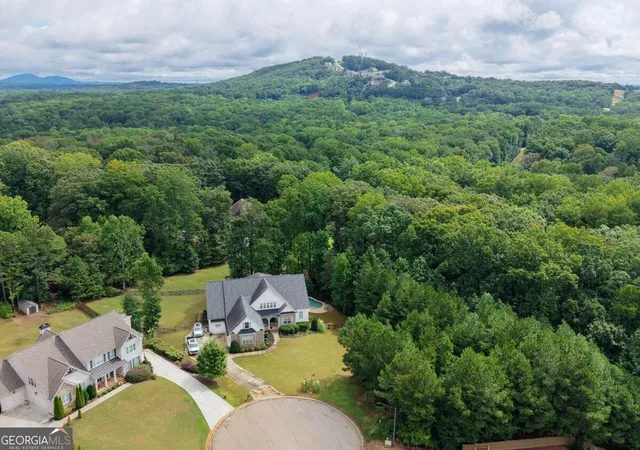Photo 3 of Sale Pending at 111 Catesby Rd, Powder Springs, GA 30127 | MLS# 10846926 | Listing updated on 2026-10-05