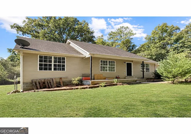 Photo 1 of Single family home for sale at 223 City Pond Rd, Barnesville, GA 30204 | MLS# 10849402 | Listing updated on 2026-10-02
