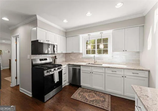 Photo 4 of Single family home for sale at 410 Wall St, Marietta, GA 30068 | MLS# 10844154 | Listing updated on 2026-09-18