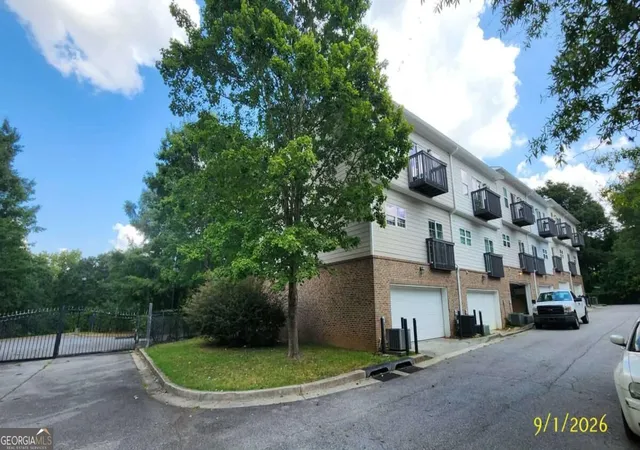 Photo 3 of Townhouse for sale at 1476 Talia Wood Cir Nw, Atlanta, GA 30314 | MLS# 10845176 | Listing updated on 2026-09-26