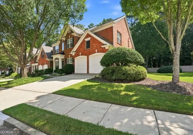 Photo 1 of Townhouse for sale at 10 Hemingbrough Way, Johns Creek, GA 30022 | MLS# 10841314 | Listing updated on 2026-09-08
