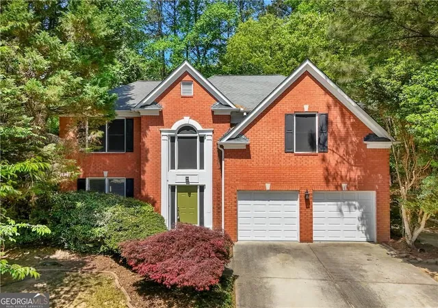 Photo 1 of Sale Pending at 873 Red Rock Ct, Suwanee, GA 30024 | MLS# 10840036 | Listing updated on 2026-09-15