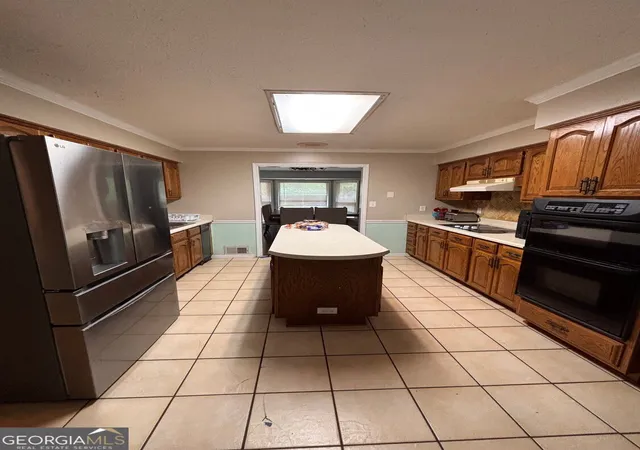 Photo 2 of Single family home for sale at 10992 Twelve Oaks Ct, Hampton, GA 30228 | MLS# 10842380 | Listing updated on 2026-09-09