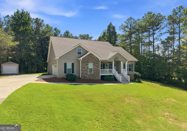 Photo 1 of Single family home for sale at 30 Willow Leaf Dr, Buchanan, GA 30113 | MLS# 10843493 | Listing updated on 2026-10-06