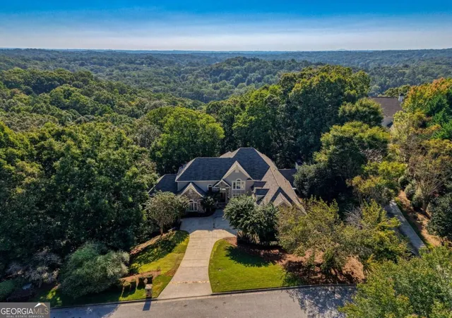 Photo 1 of Mansion for sale at 8370 Sentinae Chase Dr, Roswell, GA 30076 | MLS# 10851196 | Listing updated on 2026-10-06