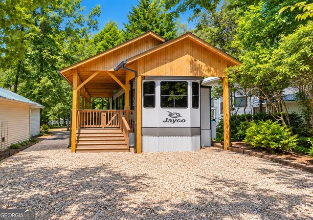 Photo 2 of Single family home for sale at 104 Cindy Pkwy, Cleveland, GA 30528 | MLS# 10794089 | Listing updated on 2026-10-05