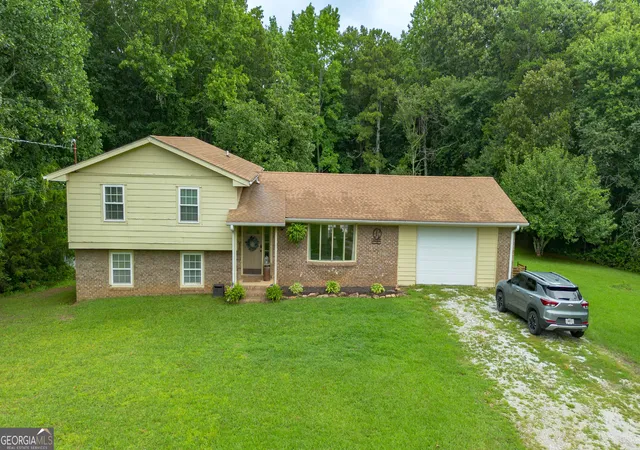 Photo 2 of Single family home for sale at 60 Carlton Johnson Rd, Waco, GA 30182 | MLS# 10812663 | Listing updated on 2026-09-09