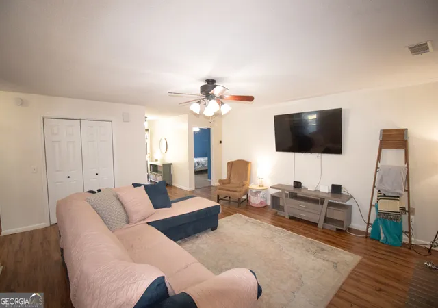 Photo 3 of Single family home for sale at 410 Cardinal Dr, Statesboro, GA 30461 | MLS# 10837377 | Listing updated on 2026-09-15