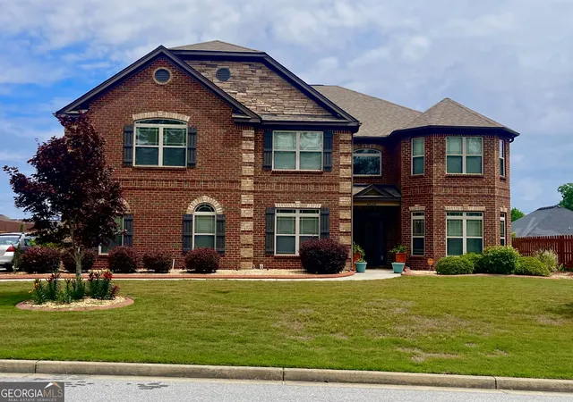 Photo 1 of Single family home for sale at 5626 Casa Blanca Ln, Atlanta, GA 30331 | MLS# 10764942 | Listing updated on 2026-09-14